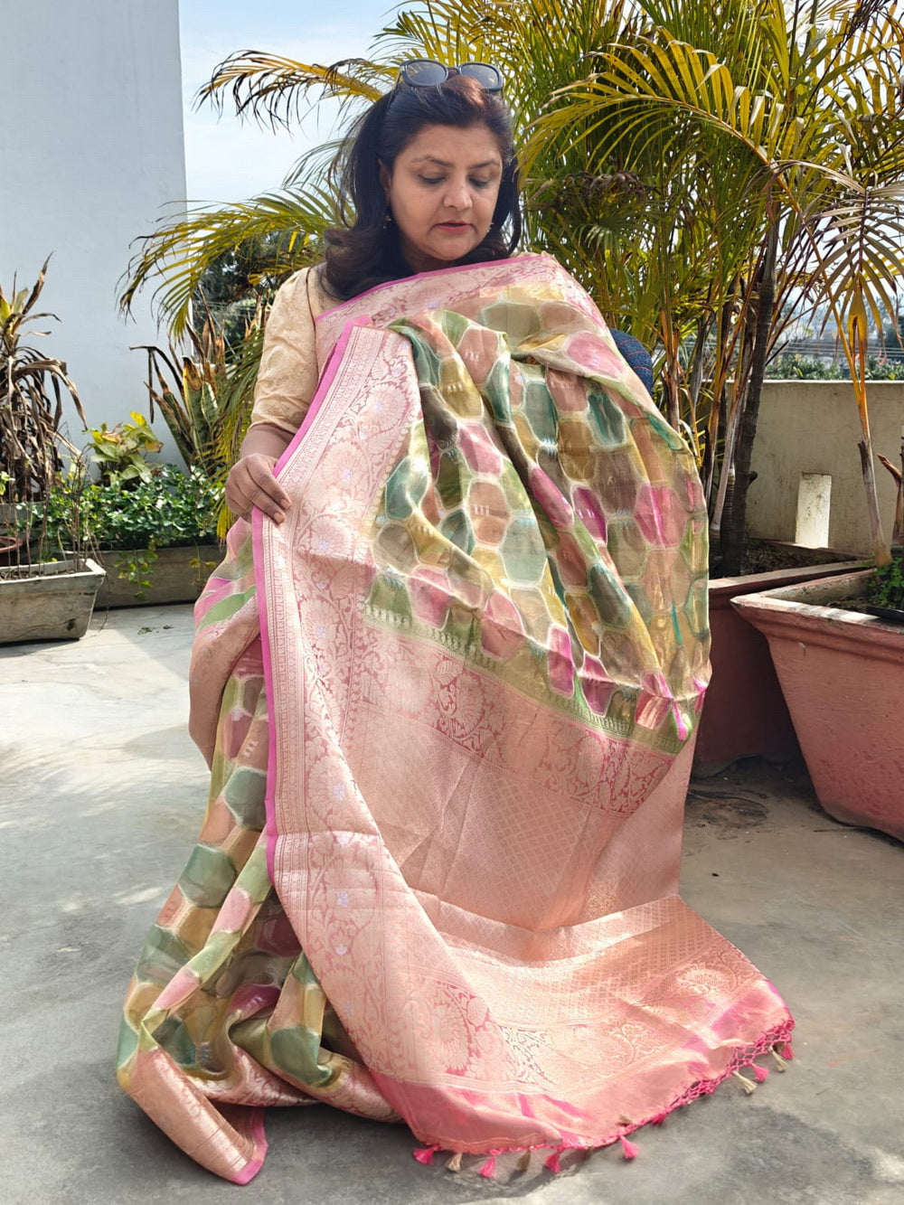 GEOMETRIC PATTERN PURE TISSUE SOFT SILK SAREE - Weave Sutra