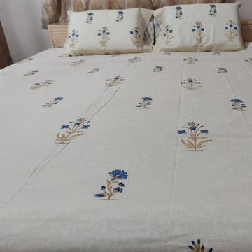 BLUE FLORAL MOTIFS BED SHEET - Weave Sutra