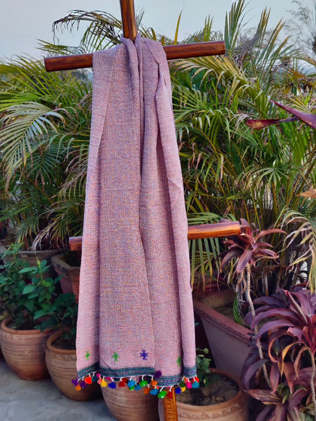 Light Pink Bhujori Stole - Weave Sutra