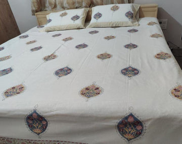 PEEPAL MOTIFS BED SHEET - Weave Sutra