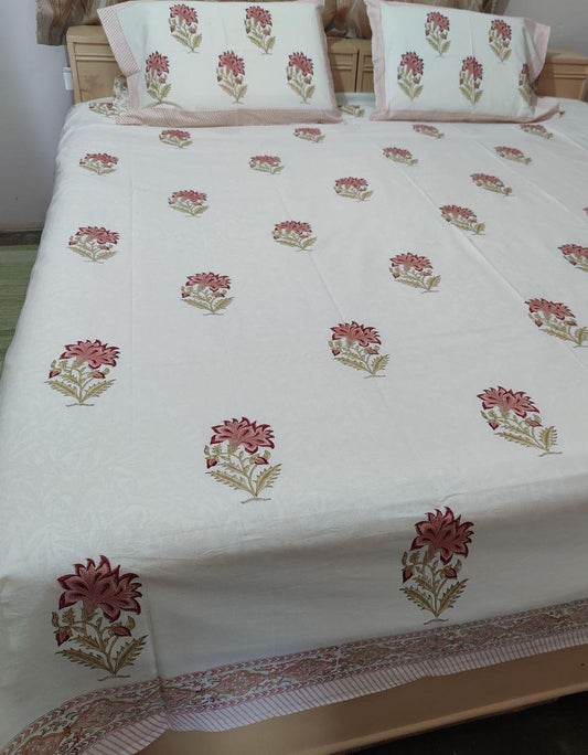 RED PINK FLOWER BUNCH BED SHEET - Weave Sutra