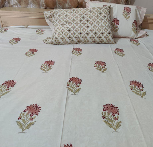 RED PINK FLOWER BUNCH BED SHEET - Weave Sutra