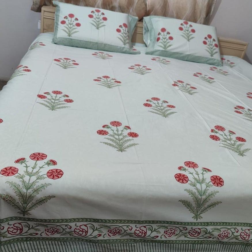 RED ROSE BUNCH BED SHEET - Weave Sutra